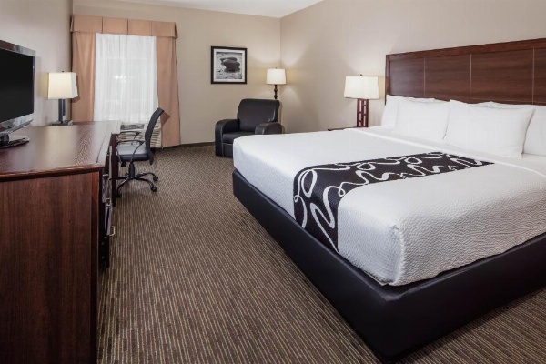 La Quinta Inn & Suites by Wyndham Inglewood image 13